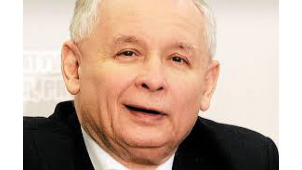 Kaczyński w Sejmie "rżnie głupa"