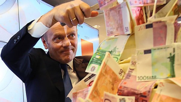 Czy Tusk płaci podatki w Polsce?