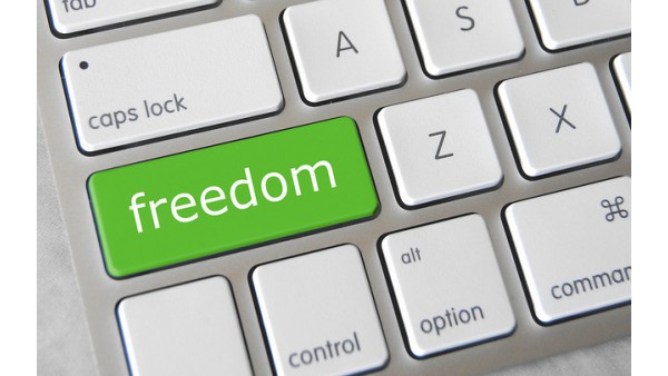 Libertarianie proszą rząd o wyjaśnienia