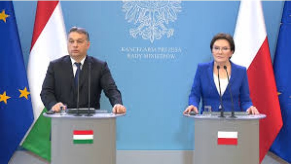Kaczyński demonstruje polityczny kretynizm