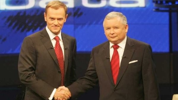 Premierzy Tusk i Kaczyński życzę Wam porozumienia