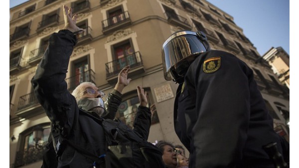 Koniec wolności słowa i wolności zgromadzeń w Hiszpanii