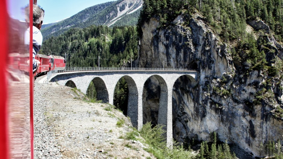 Najdłuższy tunel kolejowy w świecie - otwarty